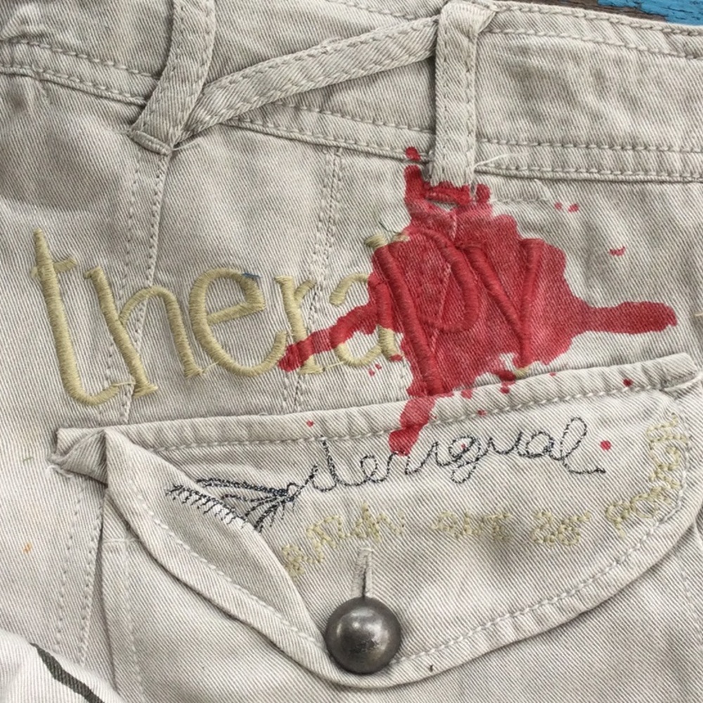 Desigual Artistic Skirt with Butterfly Motif - Picture 10 of 10